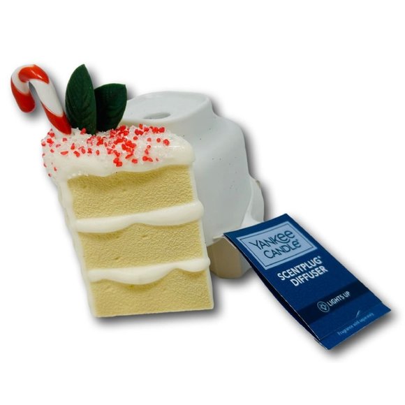 Yankee Candle Holiday Cake Holiday Scentplug Diffuser with Light - Picture 1 of 3